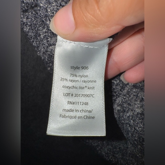 Barefoot Dreams Cozy Dark Gray Hoodie Sweater Size M - Picture 9 of 9